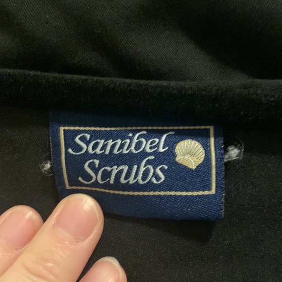 SANIBEL MEDIUM BLACK SCRUB LAB JACKET WITH BUTTONS - Picture 2 of 2